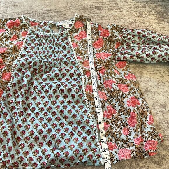 Rachel Zoe Smocked Blouse with 3/4 Sleeves small - Picture 4 of 6